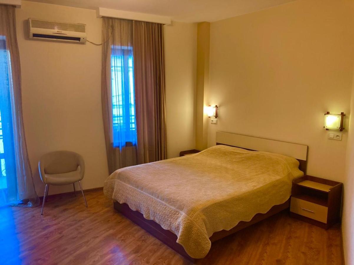 Hotel Old Cellar Tbilisi Ngoại thất bức ảnh